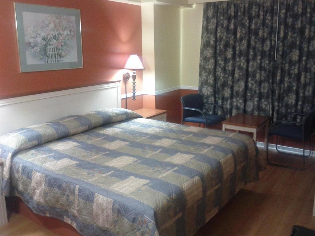 Budget Inn 2000 Hamilton Habitación foto